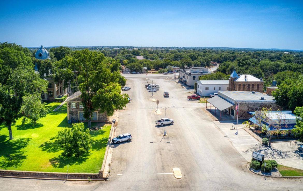 Historic | Downtown Square | Mason, TX – Lehmberg Realty